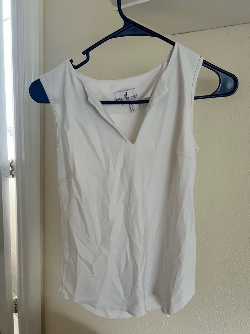 Jude Connally White V-Neck Sleeveless Shell
